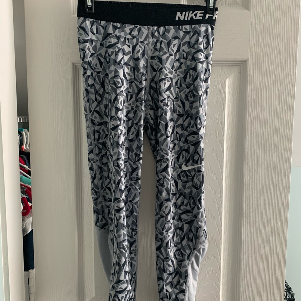 XS Dry Fit Nike Cropped Leggings